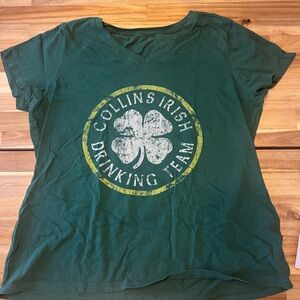Collins Irish Drinking Team Green V-Neck T-Shirt Women’s XL